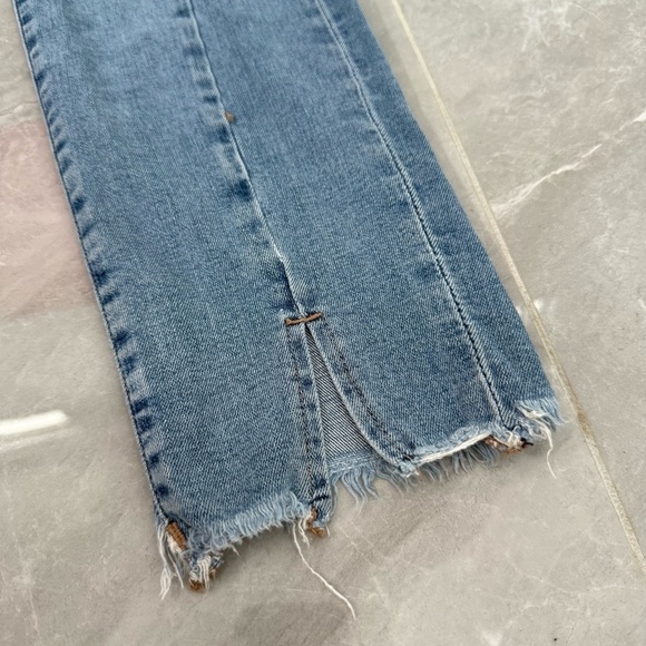 Women’s American Eagle Slim Straight Super Stretch Frayed Hem Jeans Size 00 - Picture 6 of 16